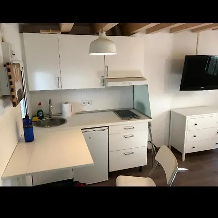 Mini Piso Con Escaleras Апартаменты *