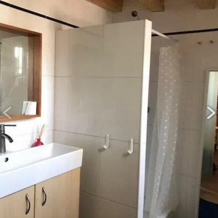 Mini Piso Con Escaleras Apartment