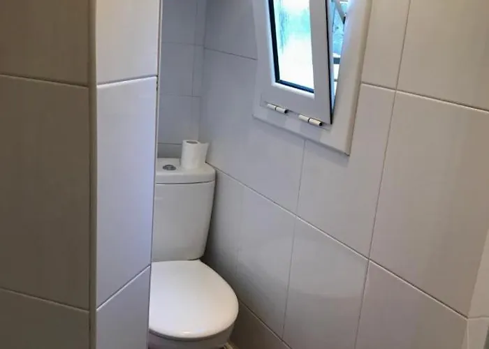 Mini Piso Con Escaleras برشلونة