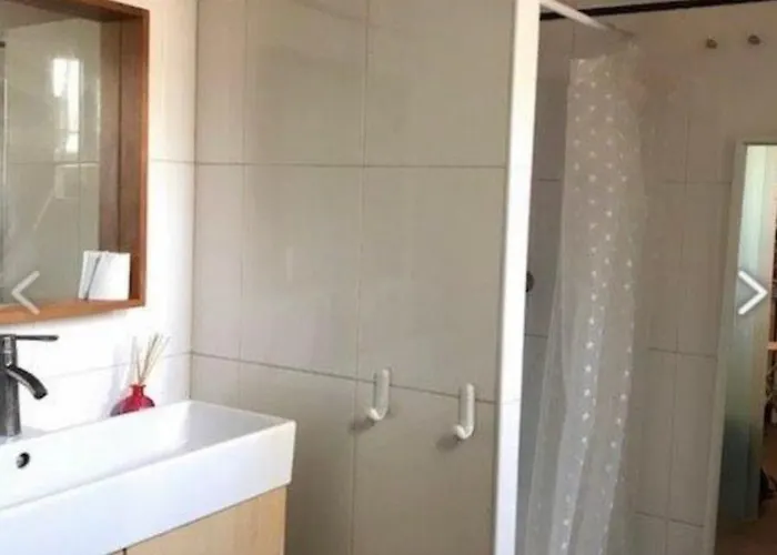 Mini Piso Con Escaleras شقة